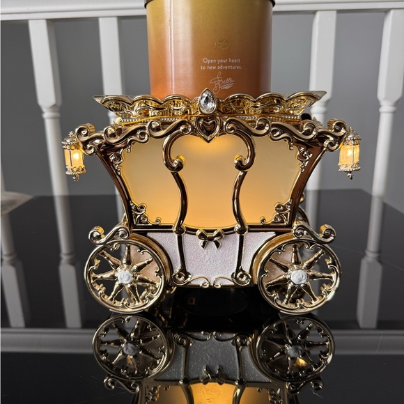 Bath & Body works Disney collection Princess Gold Carriage Candle Holder - Picture 4 of 5